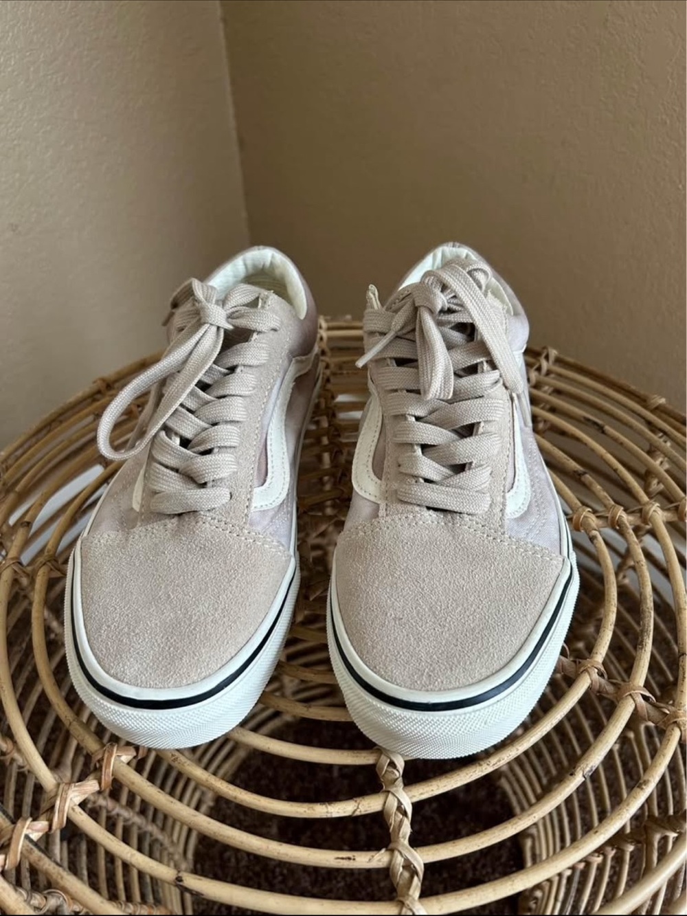 Vans - Picture 3 of 5